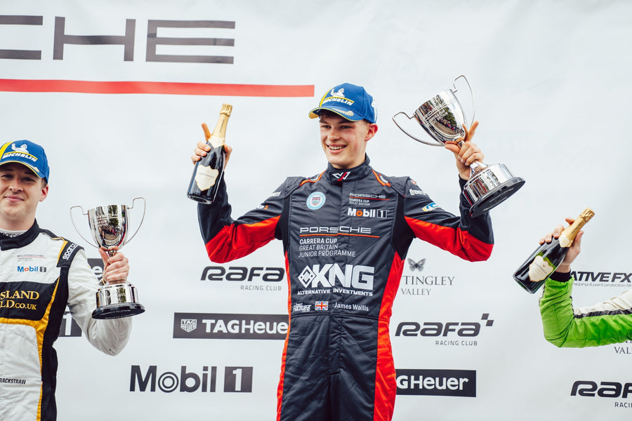 James Wallis wins the 400th race in the Porsche Carrera Cup