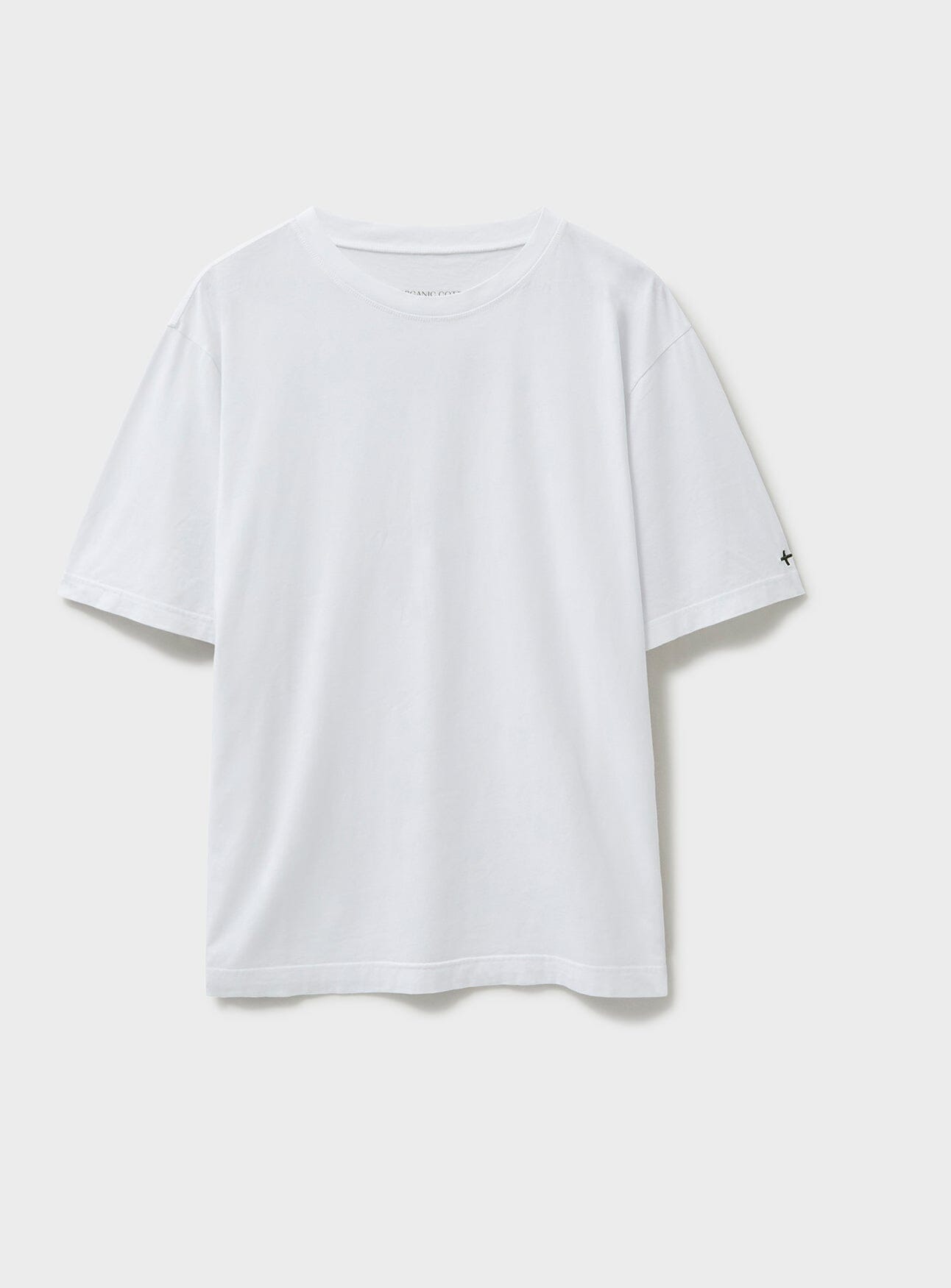sustainable menswear 100% organic cotton white tshirt 